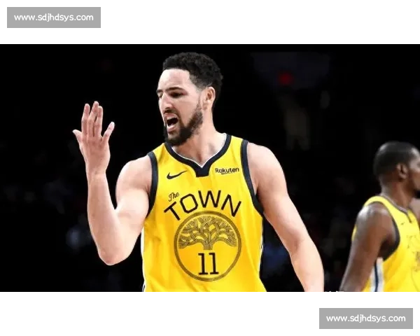 克莱 2700 记三分登历史前五！852 场铸就无球传奇